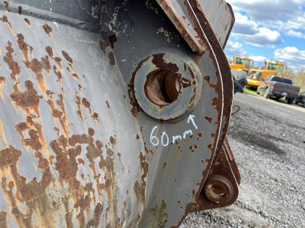 Voorladerbak voor Bouwmachine Grusskopa / Jordskopa / Bucket Volvo L70C L70B: afbeelding 9 Voorladerbak voor Bouwmachine Grusskopa / Jordskopa / Bucket Volvo L70C L70B: afbeelding 9