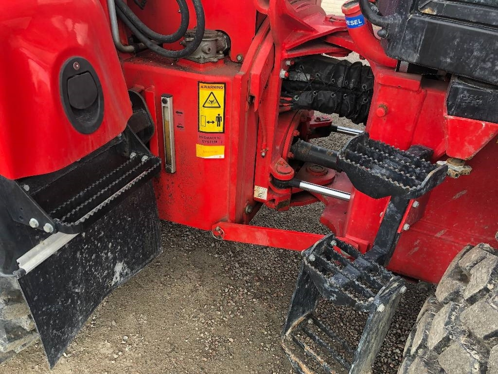 Huddig 1060 Dismantled for spare parts - Graaflaadmachine: afbeelding 3 Huddig 1060 Dismantled for spare parts - Graaflaadmachine: afbeelding 3