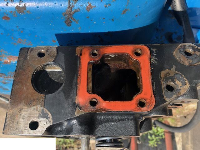 1004.40T CT 3054 Manitou Perkins - Cilinderkop voor Landbouwmachine: afbeelding 1 1004.40T CT 3054 Manitou Perkins - Cilinderkop voor Landbouwmachine: afbeelding 1