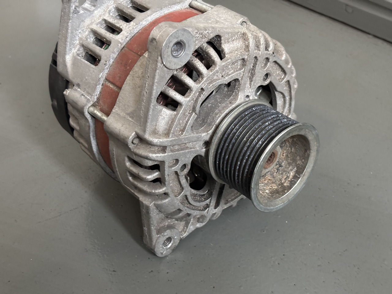 ALTERNATOR 11.204.194 AAN5353 MAHLE Letrika - Dynamo voor Landbouwmachine: afbeelding 1 ALTERNATOR 11.204.194 AAN5353 MAHLE Letrika - Dynamo voor Landbouwmachine: afbeelding 1