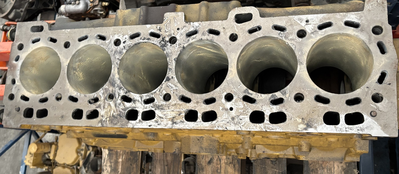 CAT C6.6 666-3106953 Blok Silnika CZĘŚCI - Cilinderblok voor Landbouwmachine: afbeelding 2 CAT C6.6 666-3106953 Blok Silnika CZĘŚCI - Cilinderblok voor Landbouwmachine: afbeelding 2