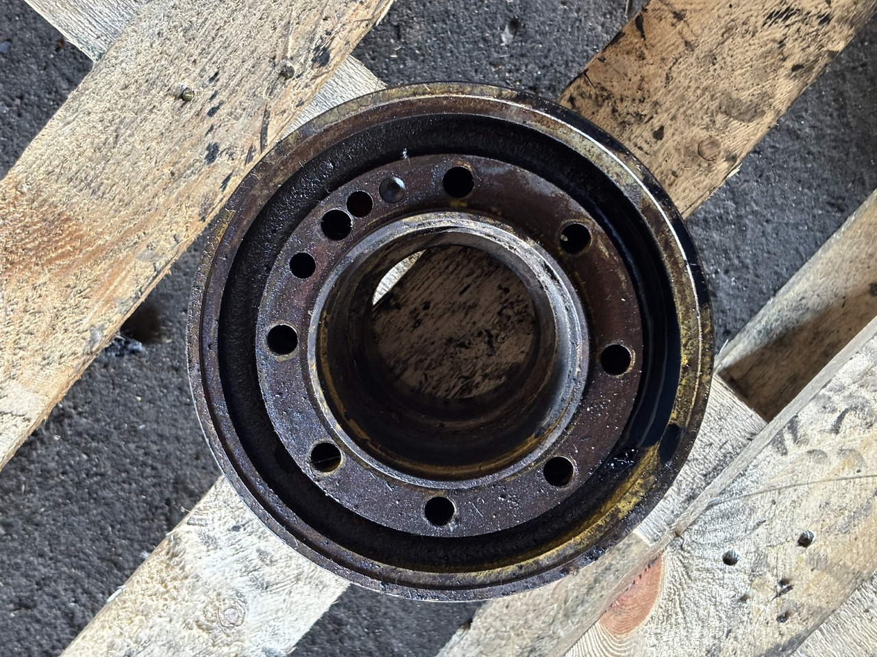 CAT Caterpillar C9 153-1036 Koło pasowe wału korbowego z 8 rowkami 1531036 - Motor en onderdelen voor Landbouwmachine: afbeelding 1 CAT Caterpillar C9 153-1036 Koło pasowe wału korbowego z 8 rowkami 1531036 - Motor en onderdelen voor Landbouwmachine: afbeelding 1