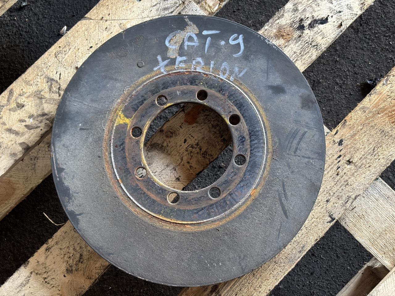 CAT Caterpillar C9 167-8121 Tłumik drgań wału korbowego 1678121 - Krukas voor Landbouwmachine: afbeelding 1 CAT Caterpillar C9 167-8121 Tłumik drgań wału korbowego 1678121 - Krukas voor Landbouwmachine: afbeelding 1