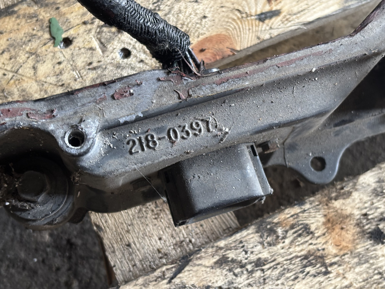 CAT Caterpillar C9 218-0397 Obudowa Pokrywa Zaworów 2180397 - Motor en onderdelen voor Landbouwmachine: afbeelding 2 CAT Caterpillar C9 218-0397 Obudowa Pokrywa Zaworów 2180397 - Motor en onderdelen voor Landbouwmachine: afbeelding 2