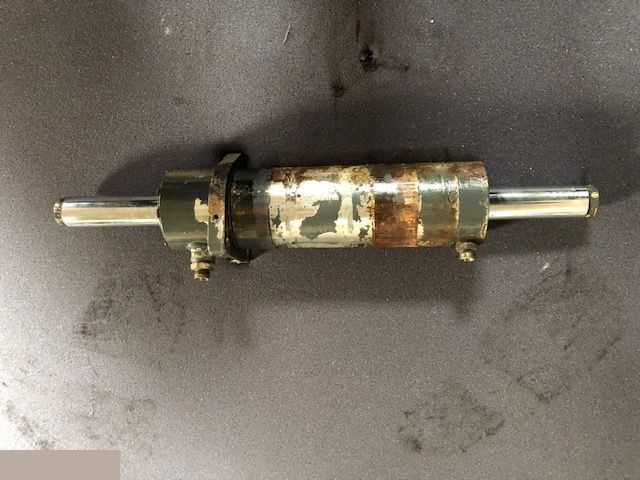 Carraro Siłownik Skrętu - Hydraulische cilinder voor Landbouwmachine: afbeelding 1 Carraro Siłownik Skrętu - Hydraulische cilinder voor Landbouwmachine: afbeelding 1