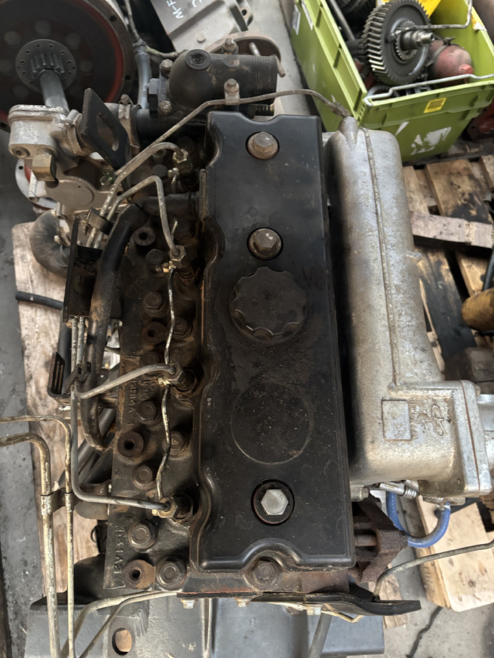 Cat Caterpillar 3054 130-6342 Silnk Części - Motor en onderdelen voor Landbouwmachine: afbeelding 3 Cat Caterpillar 3054 130-6342 Silnk Części - Motor en onderdelen voor Landbouwmachine: afbeelding 3