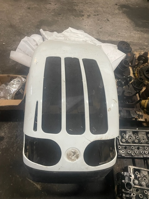 Ciągnik rolniczy Steyr 4085 Pokrywa silnika / Maska / Klapa Silnika - Motorkap voor Landbouwmachine: afbeelding 4 Ciągnik rolniczy Steyr 4085 Pokrywa silnika / Maska / Klapa Silnika - Motorkap voor Landbouwmachine: afbeelding 4