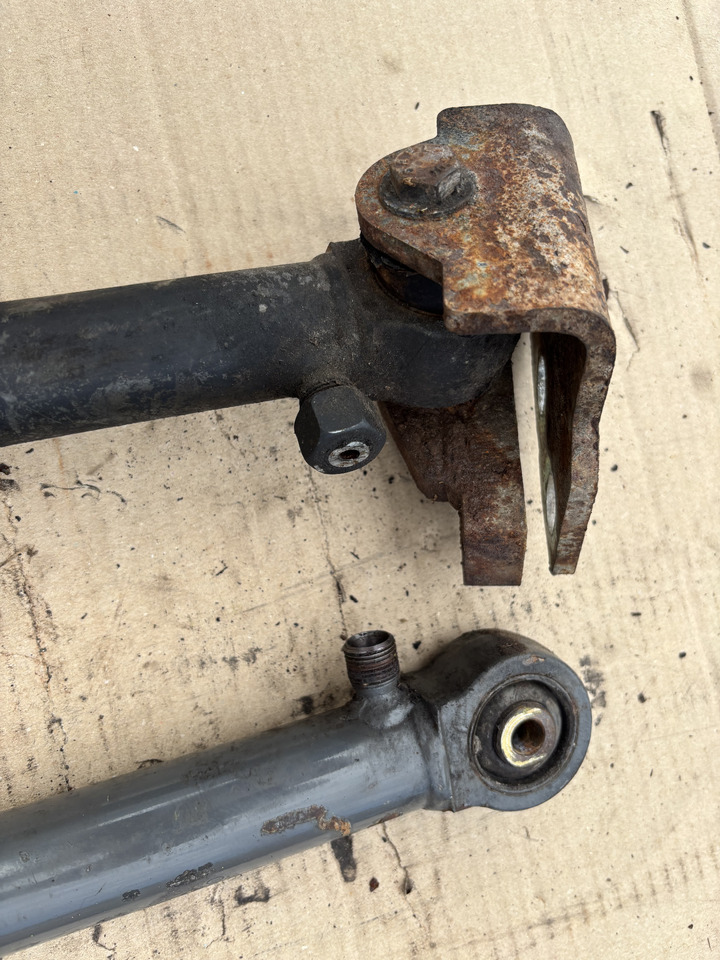 Claas Jaguar 970 siłowniki hydrauliczne - Hydraulische cilinder voor Landbouwmachine: afbeelding 2 Claas Jaguar 970 siłowniki hydrauliczne - Hydraulische cilinder voor Landbouwmachine: afbeelding 2