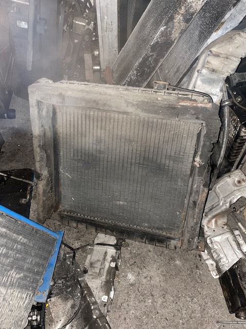 Claas ranger Sanderson TL6 - TL7 chłodnica wody 0003239010 - Radiateur voor Landbouwmachine: afbeelding 2 Claas ranger Sanderson TL6 - TL7 chłodnica wody 0003239010 - Radiateur voor Landbouwmachine: afbeelding 2