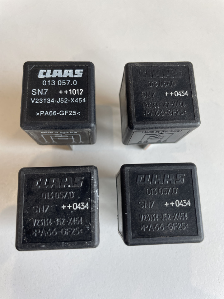 Claas - wiele modeli - przekaźnik 0130570 013057.0 - Relais voor Landbouwmachine: afbeelding 1 Claas - wiele modeli - przekaźnik 0130570 013057.0 - Relais voor Landbouwmachine: afbeelding 1