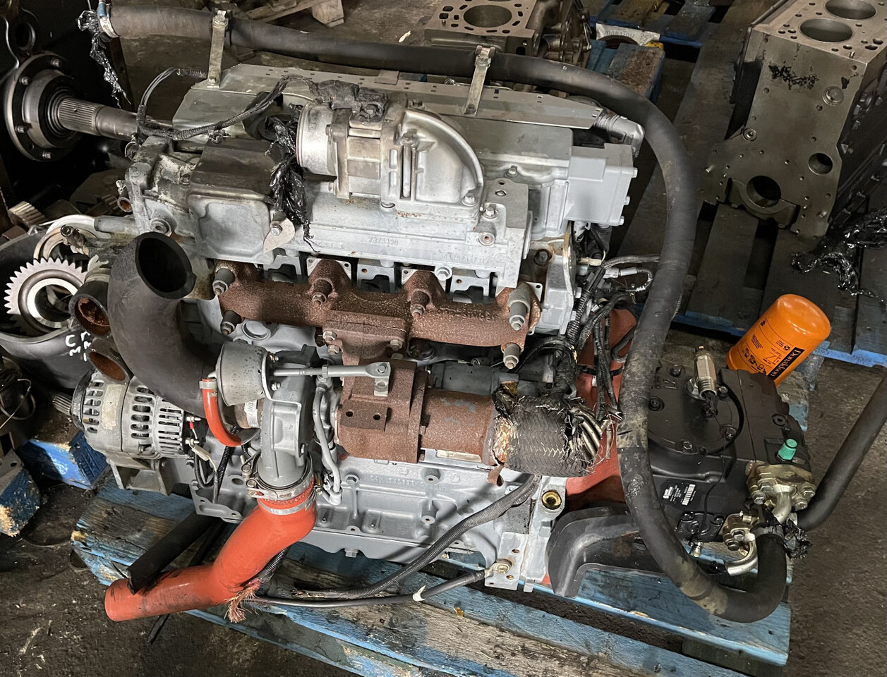 Deutz - silnik TCD 2012 L04 2V TCD2012L042V - Motor voor Landbouwmachine: afbeelding 1 Deutz - silnik TCD 2012 L04 2V TCD2012L042V - Motor voor Landbouwmachine: afbeelding 1