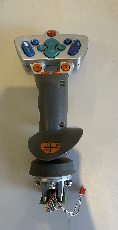FENDT F 835.970.160.010- joystick - Cabine en interieur voor Landbouwmachine: afbeelding 1 FENDT F 835.970.160.010- joystick - Cabine en interieur voor Landbouwmachine: afbeelding 1