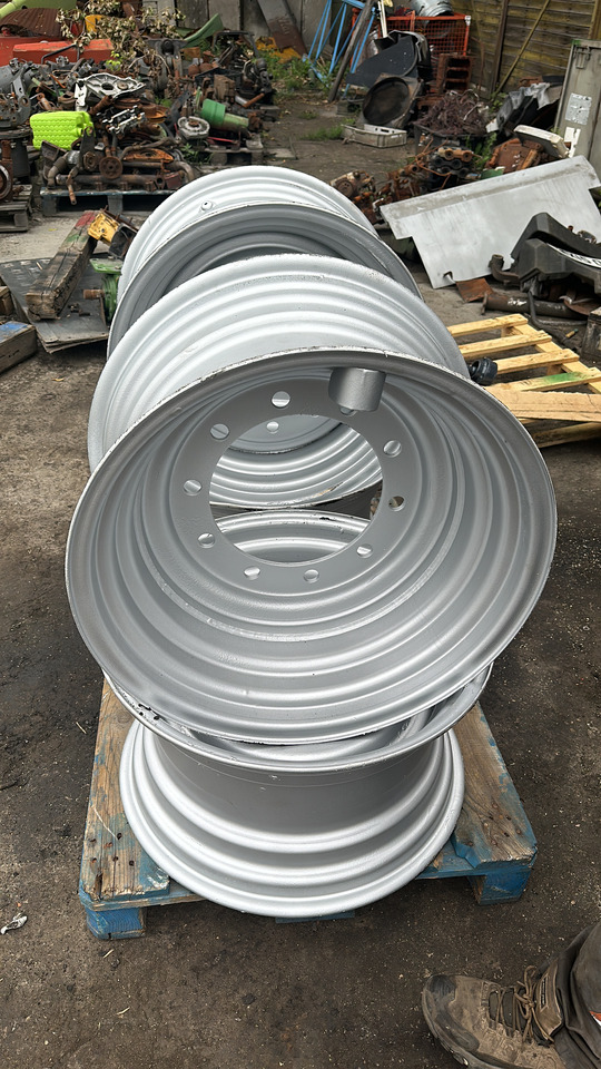 Felga 24 cale 10 szpilek 13 x 24 , DW13x24 - Velg voor Landbouwmachine: afbeelding 2 Felga 24 cale 10 szpilek 13 x 24 , DW13x24 - Velg voor Landbouwmachine: afbeelding 2