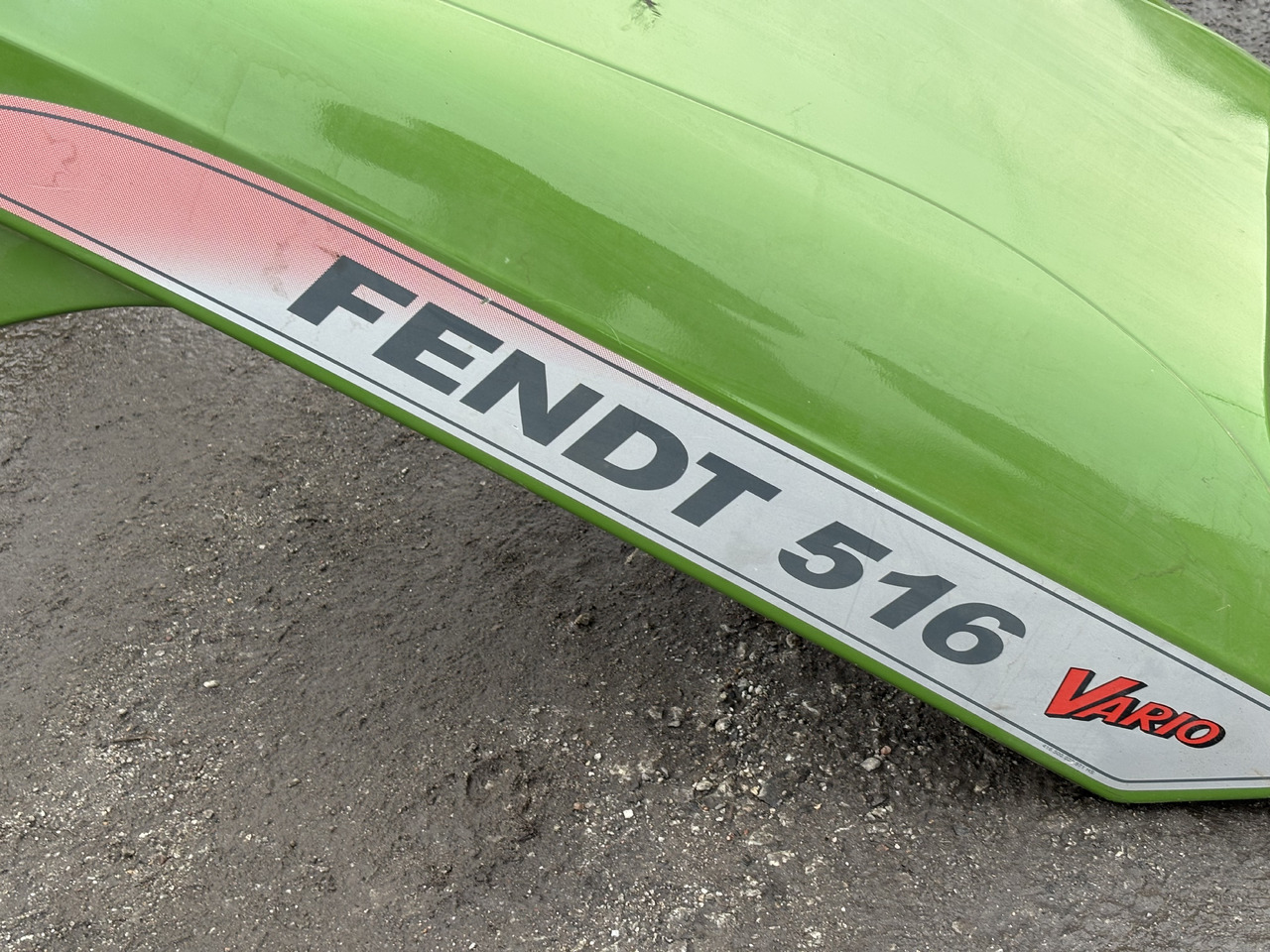 Fendt 516 Vario Maska - Motorkap voor Landbouwmachine: afbeelding 2 Fendt 516 Vario Maska - Motorkap voor Landbouwmachine: afbeelding 2