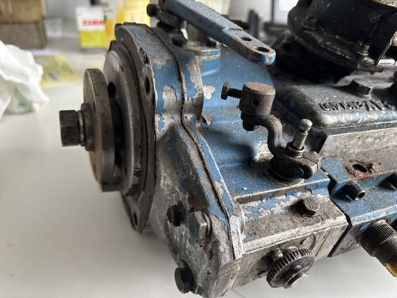 Ford TW25 - pompa wtryskowa paliwa - Brandstofpomp voor Landbouwmachine: afbeelding 2 Ford TW25 - pompa wtryskowa paliwa - Brandstofpomp voor Landbouwmachine: afbeelding 2