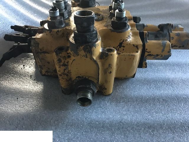 JCB 3cx 4cx - Rozdzielacz Przedni - Hydraulisch ventiel voor Graaflaadmachine: afbeelding 5 JCB 3cx 4cx - Rozdzielacz Przedni - Hydraulisch ventiel voor Graaflaadmachine: afbeelding 5