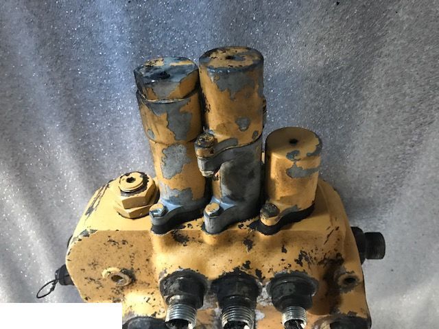 JCB 3cx 4cx - Rozdzielacz Przedni - Hydraulisch ventiel voor Graaflaadmachine: afbeelding 4 JCB 3cx 4cx - Rozdzielacz Przedni - Hydraulisch ventiel voor Graaflaadmachine: afbeelding 4