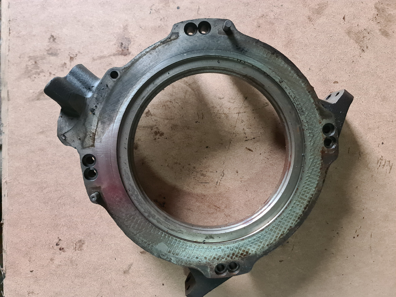 John Deere 4650, 4850 Obudowa Tłoka Hamulcowego R72044 - Remdelen voor Landbouwmachine: afbeelding 1 John Deere 4650, 4850 Obudowa Tłoka Hamulcowego R72044 - Remdelen voor Landbouwmachine: afbeelding 1