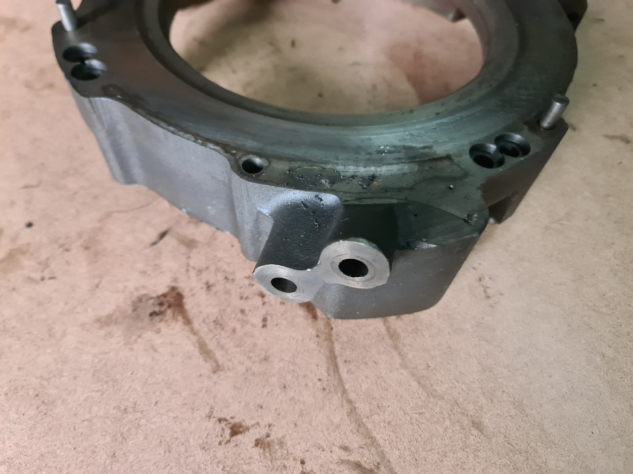 John Deere 4650, 4850 Obudowa Tłoka Hamulcowego R72044 - Remdelen voor Landbouwmachine: afbeelding 2 John Deere 4650, 4850 Obudowa Tłoka Hamulcowego R72044 - Remdelen voor Landbouwmachine: afbeelding 2