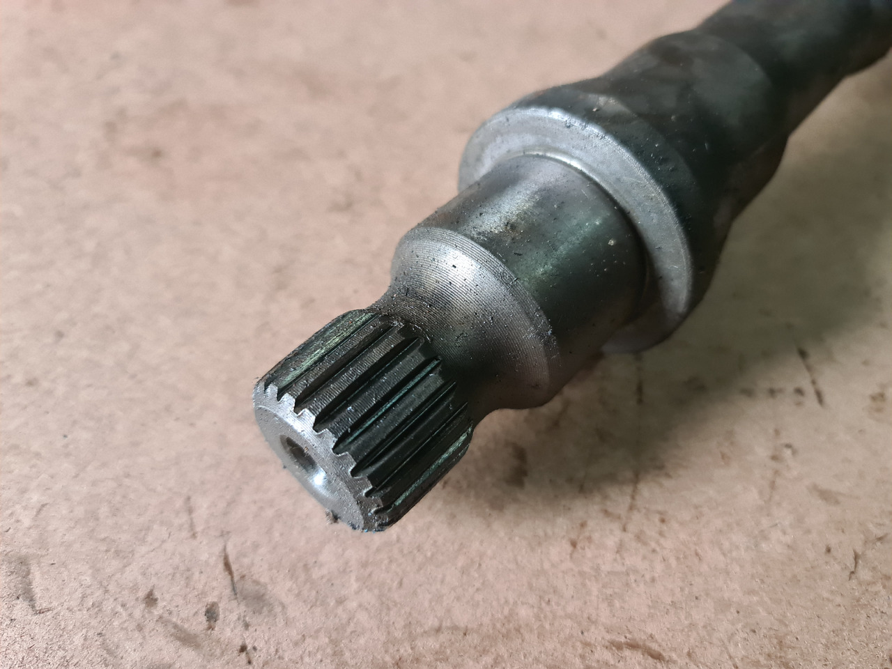 John Deere 4650 4850 Wał Napędowy Pierścień Łożysko R71495 R80327 JD10129 - Aandrijfas voor Landbouwmachine: afbeelding 3 John Deere 4650 4850 Wał Napędowy Pierścień Łożysko R71495 R80327 JD10129 - Aandrijfas voor Landbouwmachine: afbeelding 3