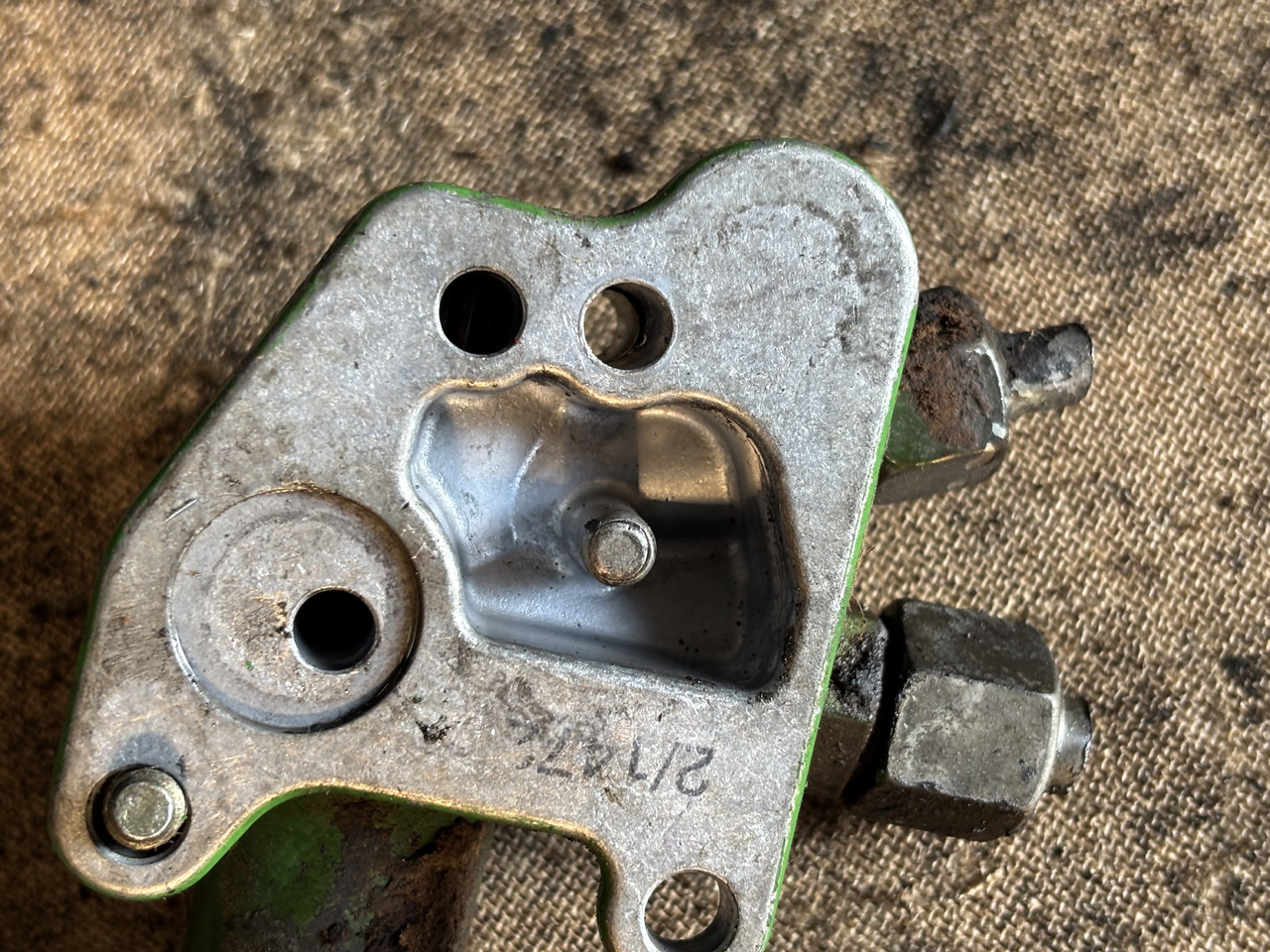 John Deere 6010 6110 6210 6506 6600 Obudowa zaworu elektromagnetycznego L112092 - Hydraulisch ventiel voor Landbouwmachine: afbeelding 3 John Deere 6010 6110 6210 6506 6600 Obudowa zaworu elektromagnetycznego L112092 - Hydraulisch ventiel voor Landbouwmachine: afbeelding 3