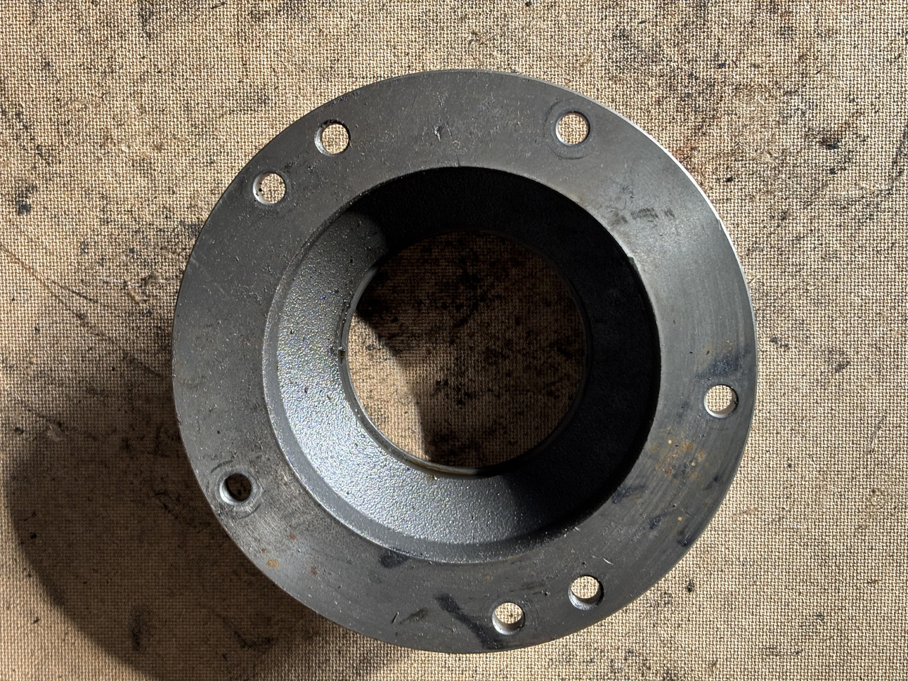 John Deere 6010 6110 6210 Obudowa Łożyska L77138 232615 - Motorlager voor Landbouwmachine: afbeelding 3 John Deere 6010 6110 6210 Obudowa Łożyska L77138 232615 - Motorlager voor Landbouwmachine: afbeelding 3