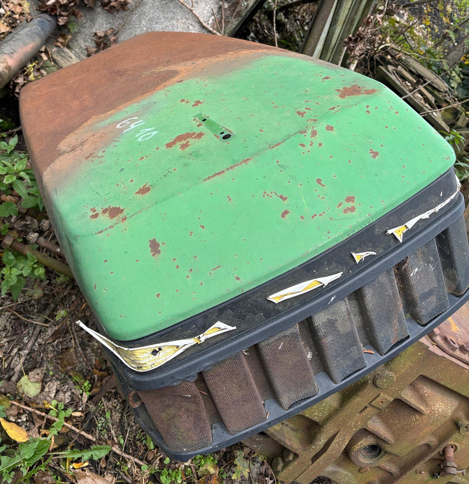John Deere 6100 6200 6300 6400 Maska - Motorkap voor Landbouwmachine: afbeelding 1 John Deere 6100 6200 6300 6400 Maska - Motorkap voor Landbouwmachine: afbeelding 1