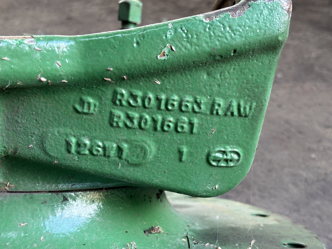 John Deere 7RXXX 7R330 7R 330 Zwrotnica Przegub Piasta R301661 RE592905 R135866 - Fusee voor Landbouwmachine: afbeelding 4 John Deere 7RXXX 7R330 7R 330 Zwrotnica Przegub Piasta R301661 RE592905 R135866 - Fusee voor Landbouwmachine: afbeelding 4