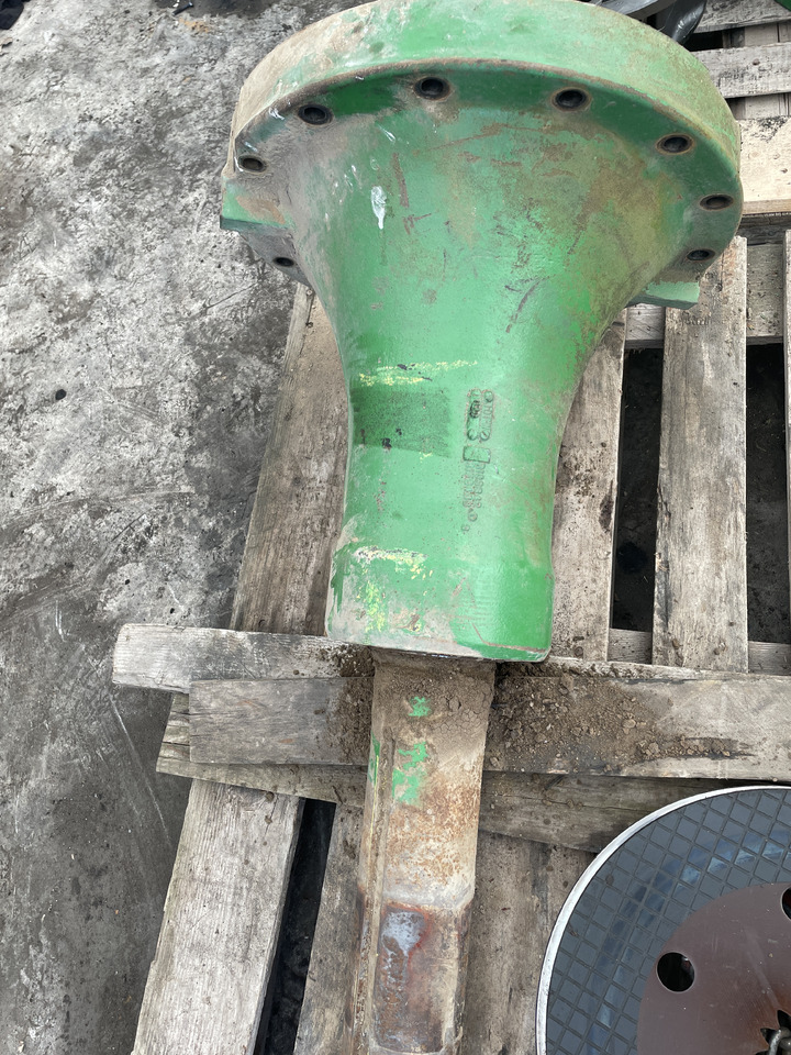 John Deere 8210 8310 8410 8230 8330 8430 - zwolnica - obudowa R156486 R108842 - Eindaandrijving voor Landbouwmachine: afbeelding 1 John Deere 8210 8310 8410 8230 8330 8430 - zwolnica - obudowa R156486 R108842 - Eindaandrijving voor Landbouwmachine: afbeelding 1