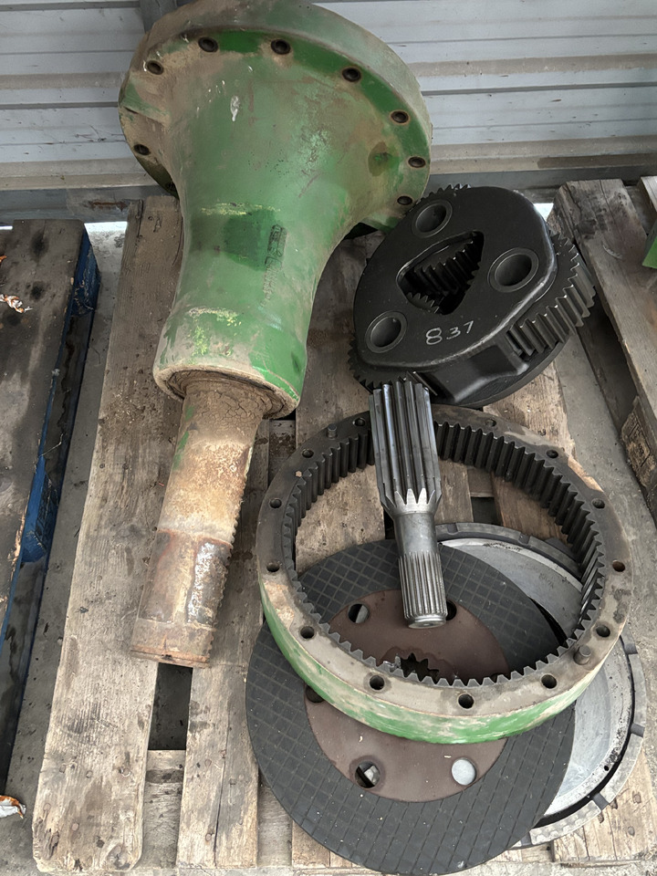 John Deere 8330 8370 Zwolnica Tylna Obudowa Wał R156486 R174225 R156486 R314670 R296985 R560119 - Eindaandrijving voor Landbouwmachine: afbeelding 5 John Deere 8330 8370 Zwolnica Tylna Obudowa Wał R156486 R174225 R156486 R314670 R296985 R560119 - Eindaandrijving voor Landbouwmachine: afbeelding 5