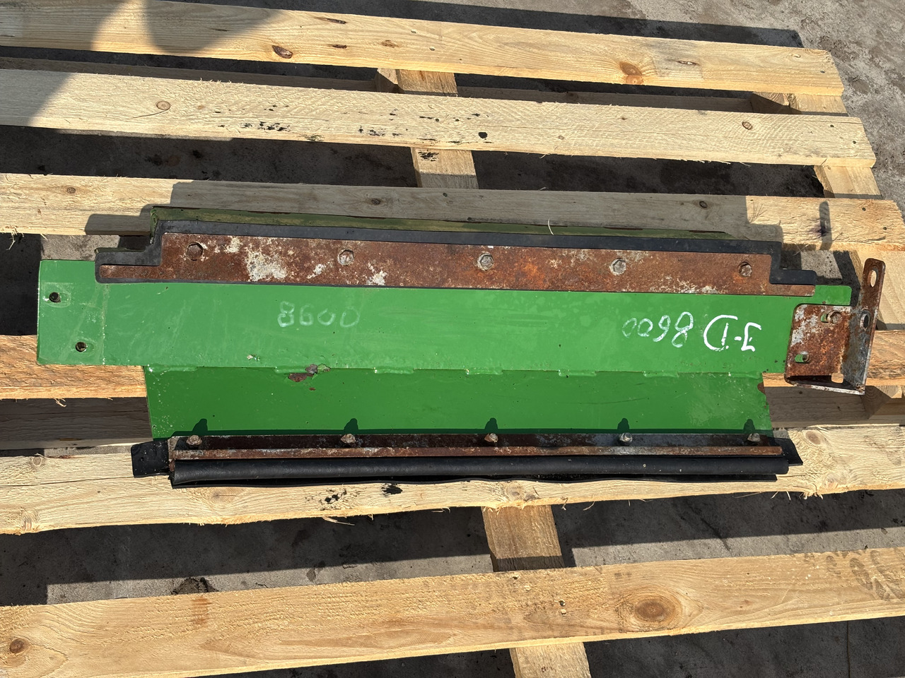 John Deere 8600 Kaptur Osłona Maska AXE46452 - Motorkap voor Landbouwmachine: afbeelding 1 John Deere 8600 Kaptur Osłona Maska AXE46452 - Motorkap voor Landbouwmachine: afbeelding 1