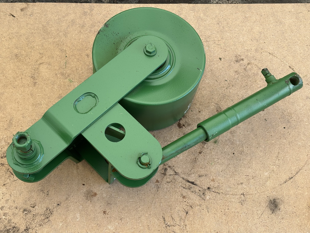 John Deere 8600 Siłownik hydrauliczny napinacz rolka AXE26918 - Hydraulische cilinder voor Landbouwmachine: afbeelding 1 John Deere 8600 Siłownik hydrauliczny napinacz rolka AXE26918 - Hydraulische cilinder voor Landbouwmachine: afbeelding 1