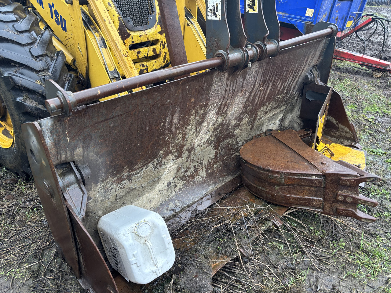 Komatsu WB93 WB97 WB 93 97 Łyżka Skarpowa Łyżka Przednia Widły CZĘŚCI - Graaflaadmachine: afbeelding 2 Komatsu WB93 WB97 WB 93 97 Łyżka Skarpowa Łyżka Przednia Widły CZĘŚCI - Graaflaadmachine: afbeelding 2