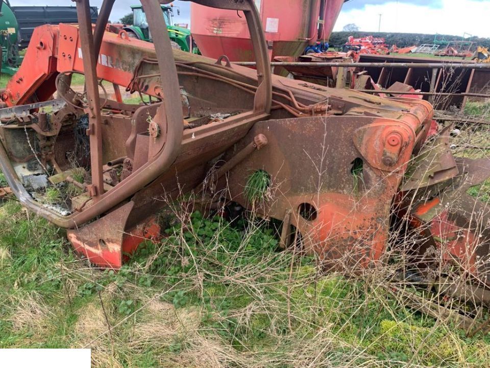 Manitou 731 - MOST PRZÓD ~ CZĘŚCI - Vooras voor Bouwmachine: afbeelding 2 Manitou 731 - MOST PRZÓD ~ CZĘŚCI - Vooras voor Bouwmachine: afbeelding 2