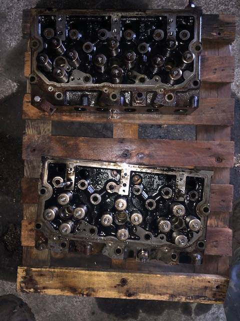 Massey Ferguson - Głowica Cylindrów - Sisu 84CTA-4V - Cilinderkop voor Landbouwmachine: afbeelding 1 Massey Ferguson - Głowica Cylindrów - Sisu 84CTA-4V - Cilinderkop voor Landbouwmachine: afbeelding 1