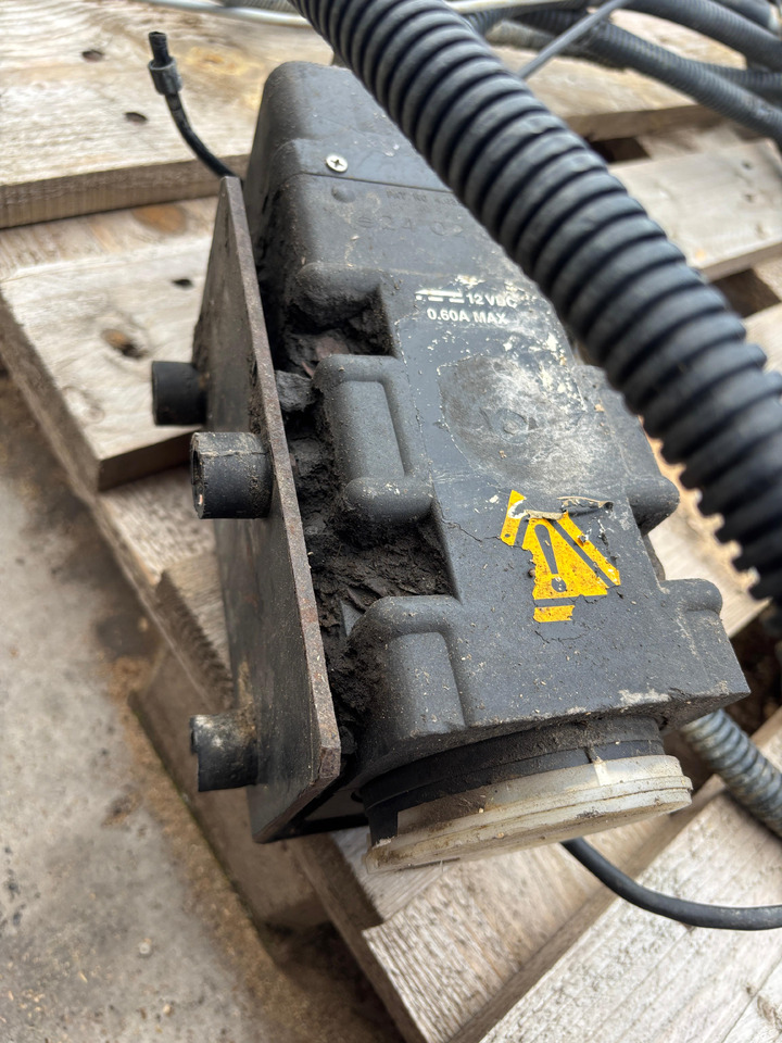 Massey Ferguson, Landini, Claas Radar Sensor Czujnik Prędkości Miernik Areału 3714290M2 - Sensor voor Landbouwmachine: afbeelding 3 Massey Ferguson, Landini, Claas Radar Sensor Czujnik Prędkości Miernik Areału 3714290M2 - Sensor voor Landbouwmachine: afbeelding 3