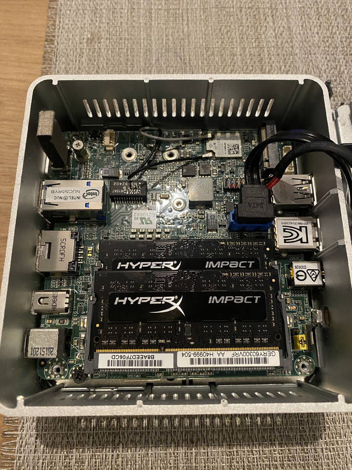 Mikrokomputer Mini PC Intel NUC5i5RYH - Gereedschap/ Toebehoor: afbeelding 3 Mikrokomputer Mini PC Intel NUC5i5RYH - Gereedschap/ Toebehoor: afbeelding 3
