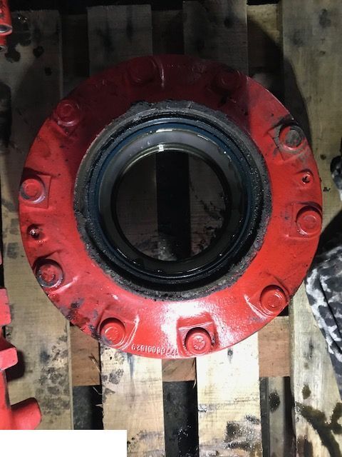 Piasta - Clark Hurth 17706001629 - Manitou - Naaf voor Landbouwmachine: afbeelding 1 Piasta - Clark Hurth 17706001629 - Manitou - Naaf voor Landbouwmachine: afbeelding 1