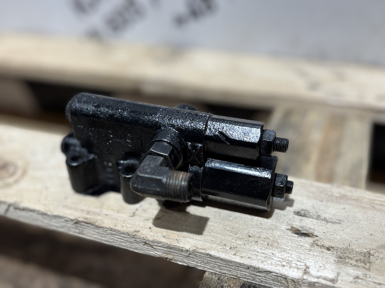 Rexroth 7986491 Zawór pompy sterującej przepływem CAT E330D E345D Forwarder 554 - Hydraulisch ventiel voor Bouwmachine: afbeelding 2 Rexroth 7986491 Zawór pompy sterującej przepływem CAT E330D E345D Forwarder 554 - Hydraulisch ventiel voor Bouwmachine: afbeelding 2