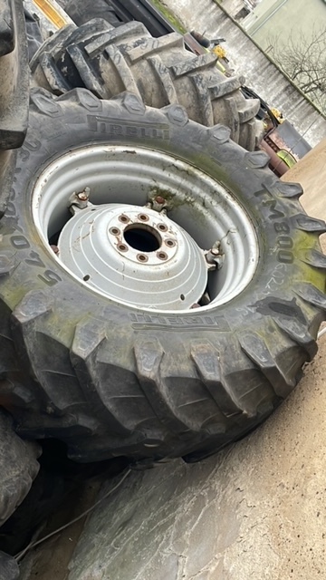 Same Rubin Lamborgini koła felgi 540/65R30 - Velg voor Landbouwmachine: afbeelding 2 Same Rubin Lamborgini koła felgi 540/65R30 - Velg voor Landbouwmachine: afbeelding 2