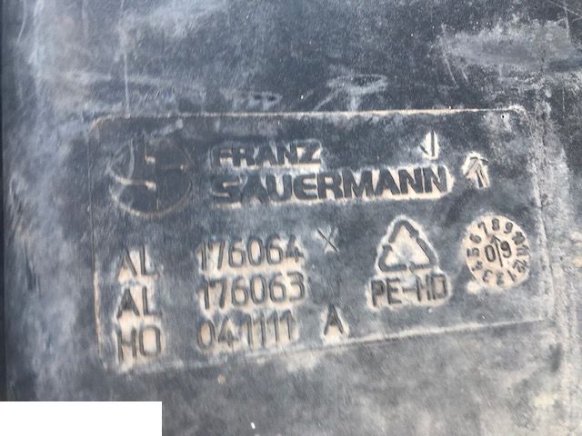 Zbiornik Paliwa - John Deere 7530 Premium - Brandstoftank voor Landbouwmachine: afbeelding 1 Zbiornik Paliwa - John Deere 7530 Premium - Brandstoftank voor Landbouwmachine: afbeelding 1