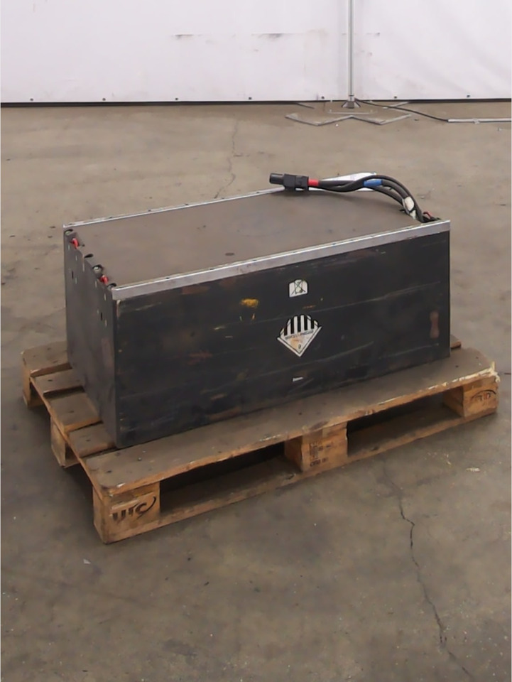 Battery BMZ 48V 268Ah/LiIon - Batterij voor Intern transport: afbeelding 1 Battery BMZ 48V 268Ah/LiIon - Batterij voor Intern transport: afbeelding 1