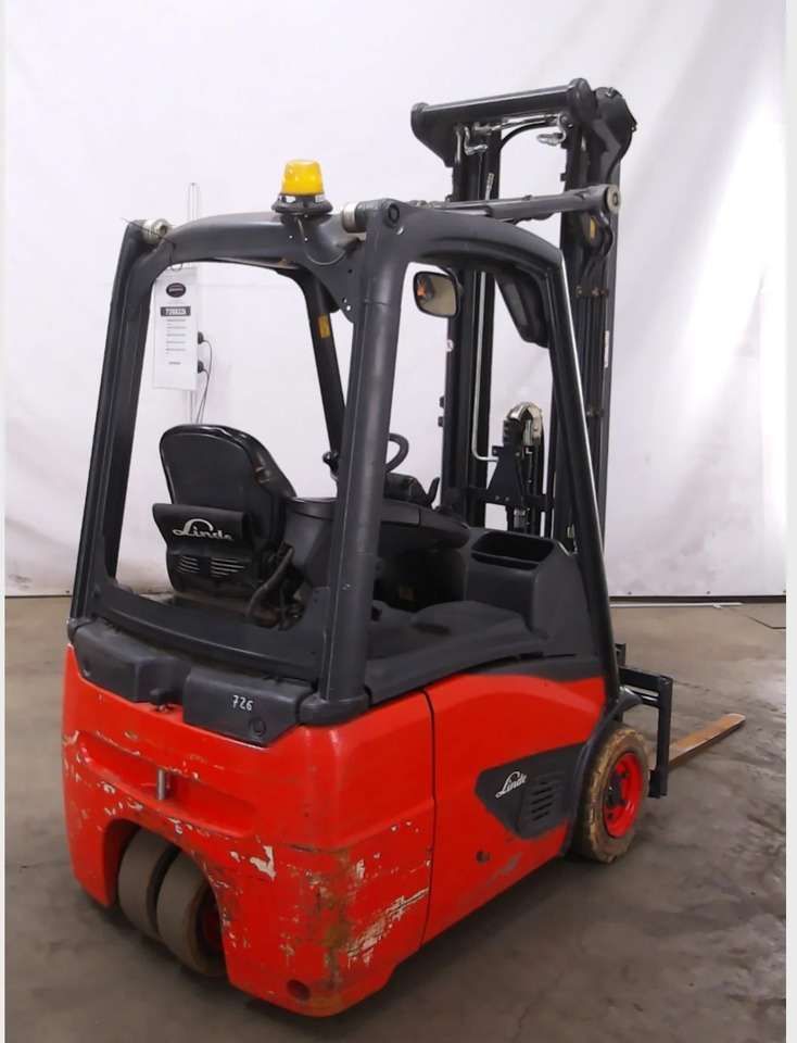 Linde E15 - Elektrische heftruck: afbeelding 3 Linde E15 - Elektrische heftruck: afbeelding 3