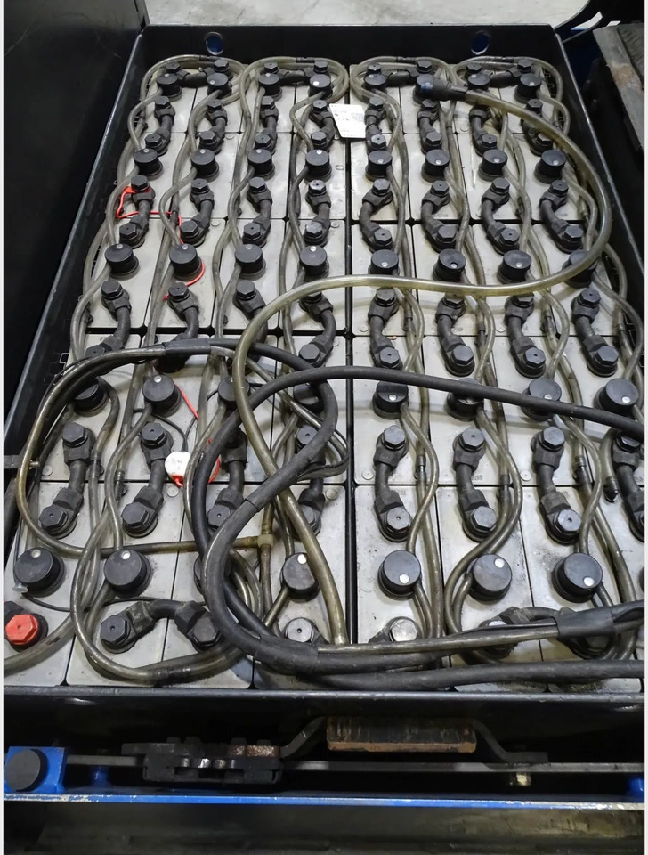 Linde P250 - Elektrische trekker: afbeelding 4 Linde P250 - Elektrische trekker: afbeelding 4