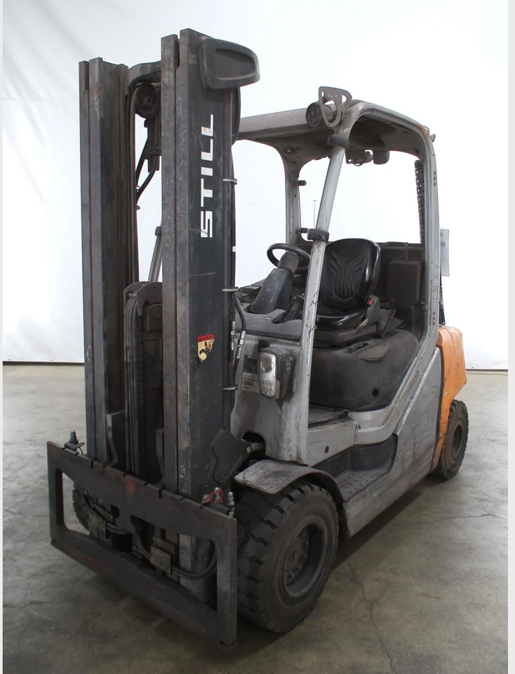 STILL RX70-30H - Diesel heftruck: afbeelding 1 STILL RX70-30H - Diesel heftruck: afbeelding 1