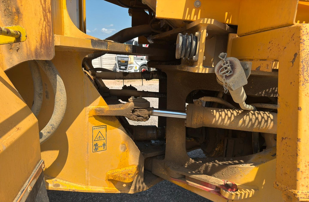 Wiellader Pala gommata Volvo L 220: afbeelding 7
