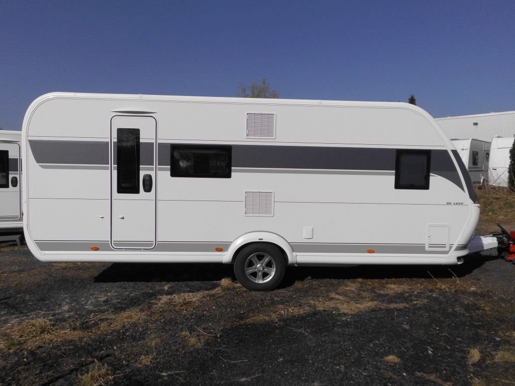 Hobby De Luxe 560 KMFe 2025 2000kg. Ambiente - Caravan: afbeelding 1 Hobby De Luxe 560 KMFe 2025 2000kg. Ambiente - Caravan: afbeelding 1
