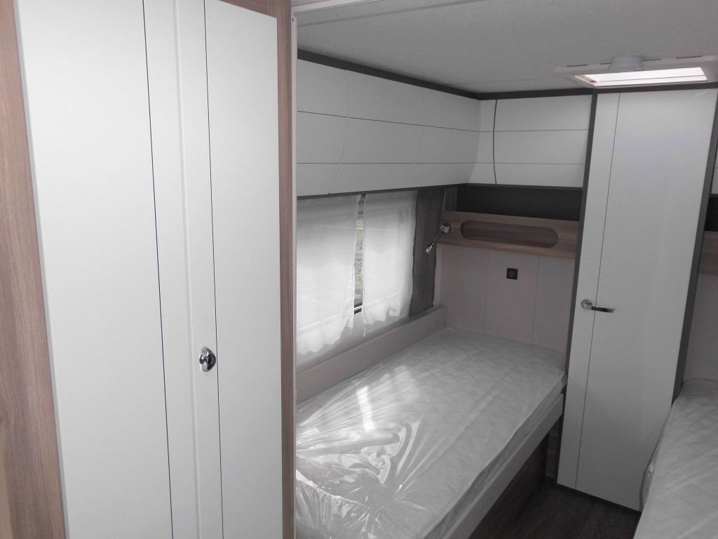 Nieuw Caravan Hobby Excellent Edition 540 WLU PICO AUTARK 2000kg.: afbeelding 21