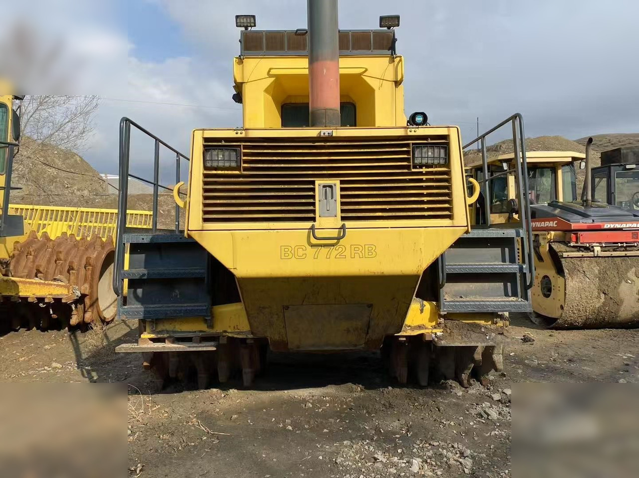 2003 BOMAG BC772RB - Schapenpootwals/ Grondverdichter: afbeelding 2 2003 BOMAG BC772RB - Schapenpootwals/ Grondverdichter: afbeelding 2