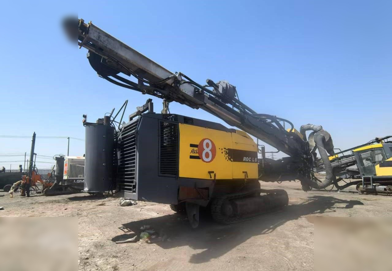 2011 ATLAS COPCO ROC L8-30 - Boormachine: afbeelding 1 2011 ATLAS COPCO ROC L8-30 - Boormachine: afbeelding 1